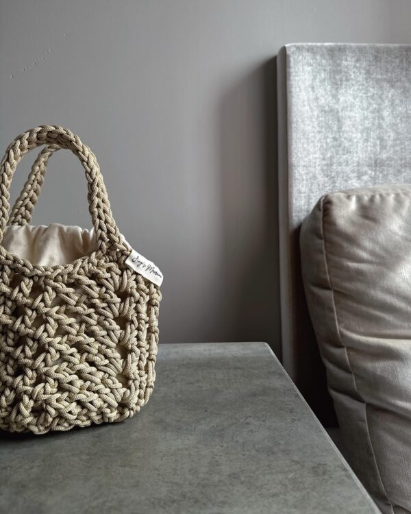 [材料包]英倫方形簍空包-附織圖